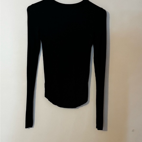 American Eagle Outfitters Black Long Sleeve Tee - Picture 3 of 4